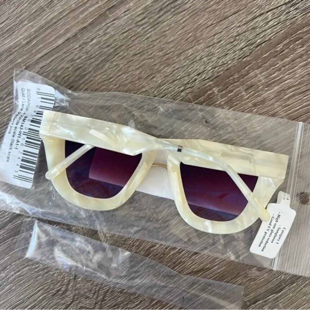 Smoke x Mirrors Sodapop iv white scale black scale sunglasses one size NWOT - Picture 2 of 7